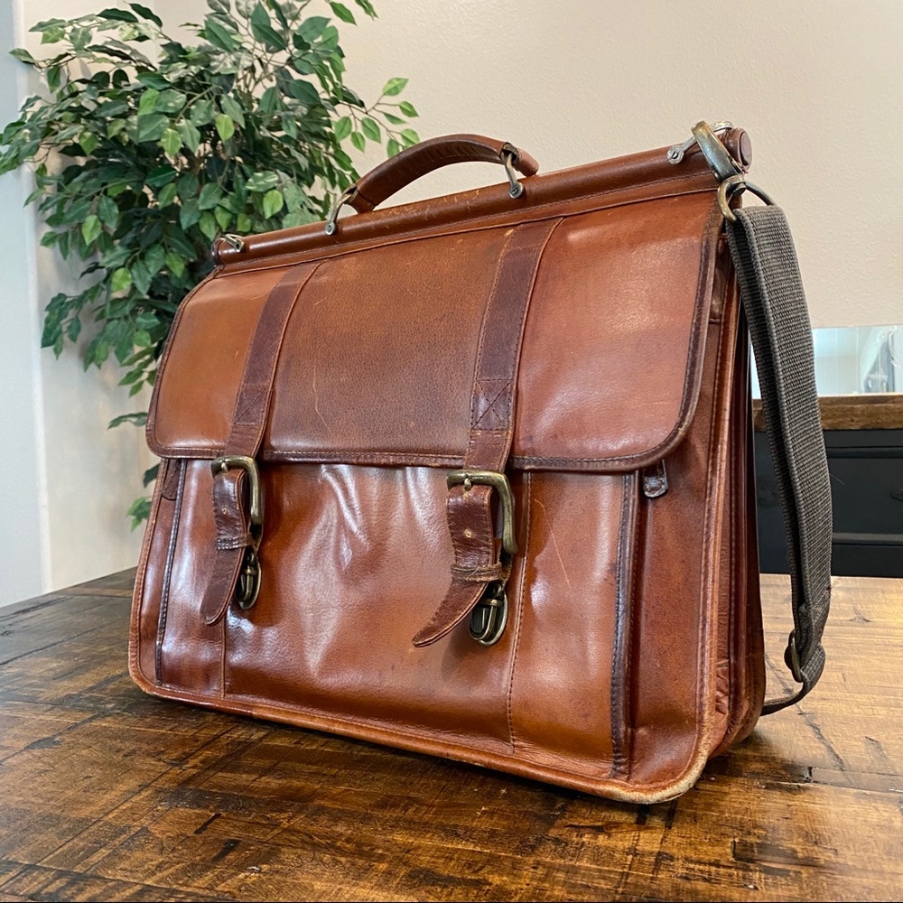 Vintage Wilson’s Genuine Leather Briefcase